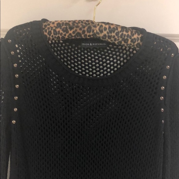 Sweater - Picture 3 of 6